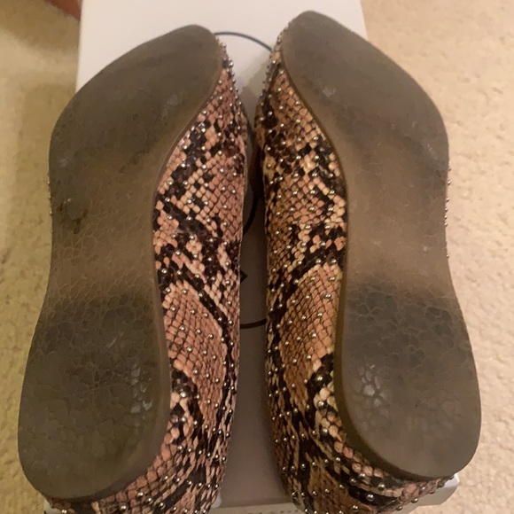 Steve Madden Feather S-Tan Snake Loafer - Picture 8 of 12